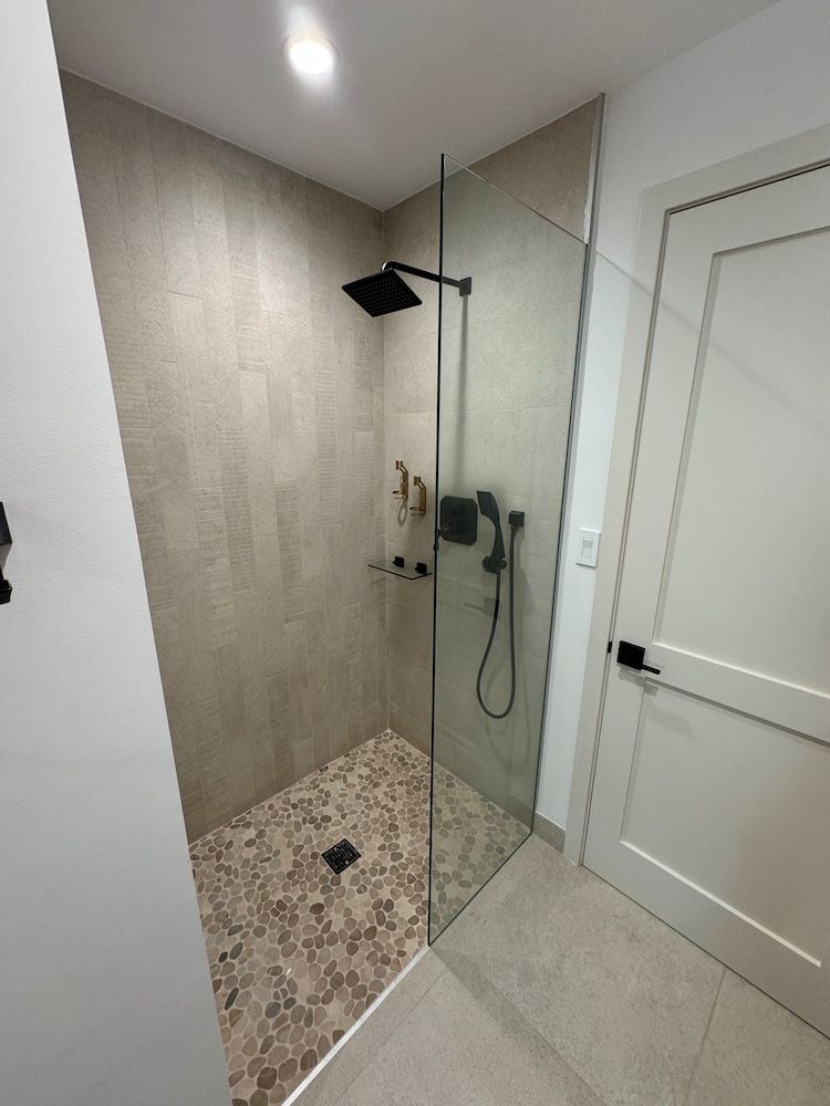 Windsong on the Reef Junior Suite, 1 Bedroom, Pool Access, Beachfront 5