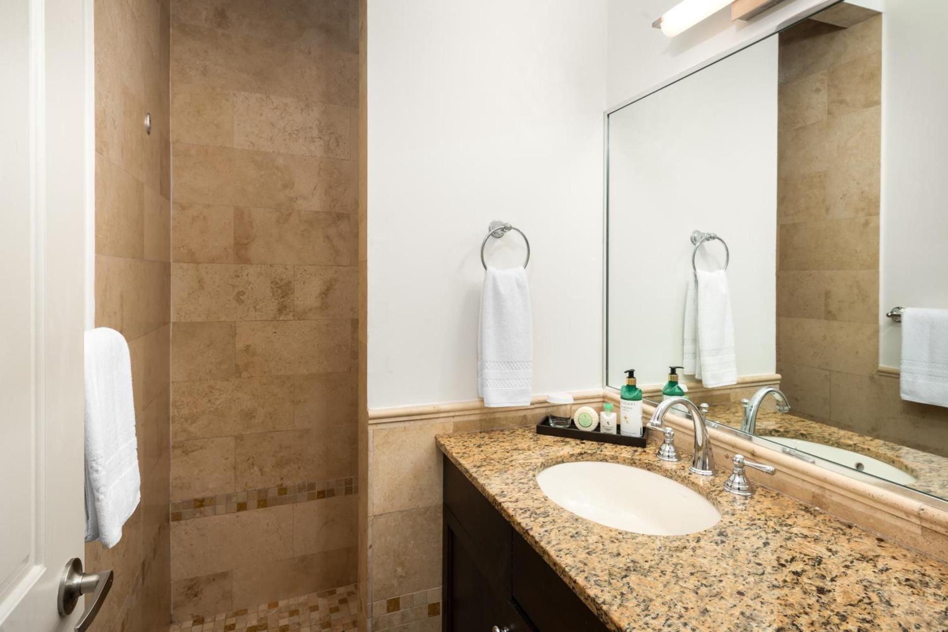 1 Bedroom Junior Suite