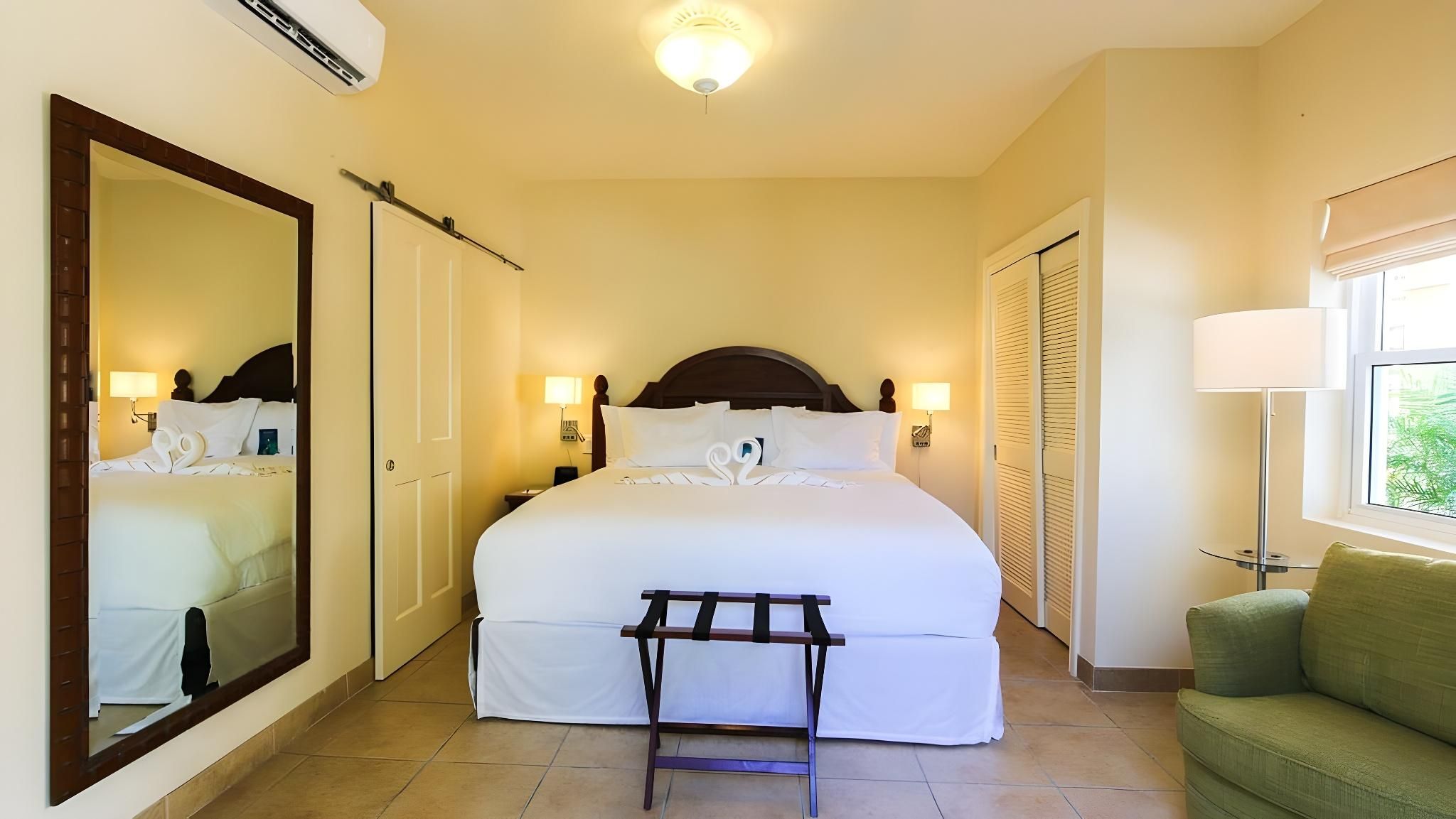 1 Bedroom Lanai Bungalow