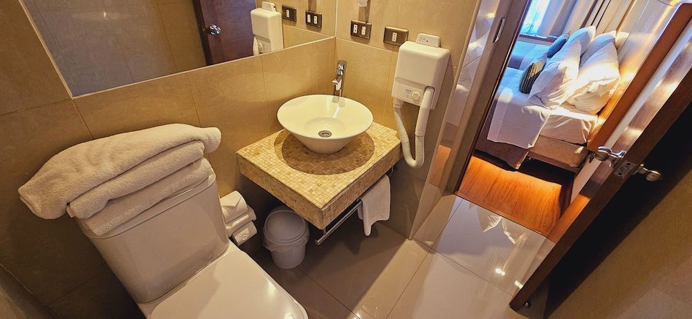 RQ Santiago Standard Room 7