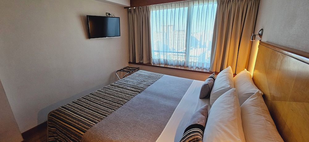 RQ Santiago Standard Room 13