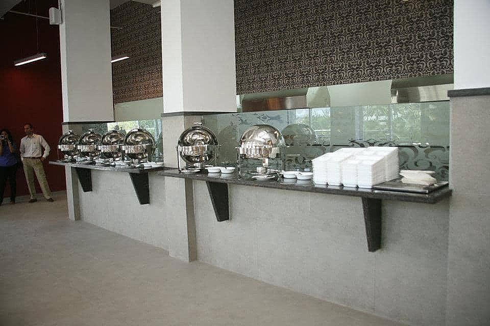 Food & Dining