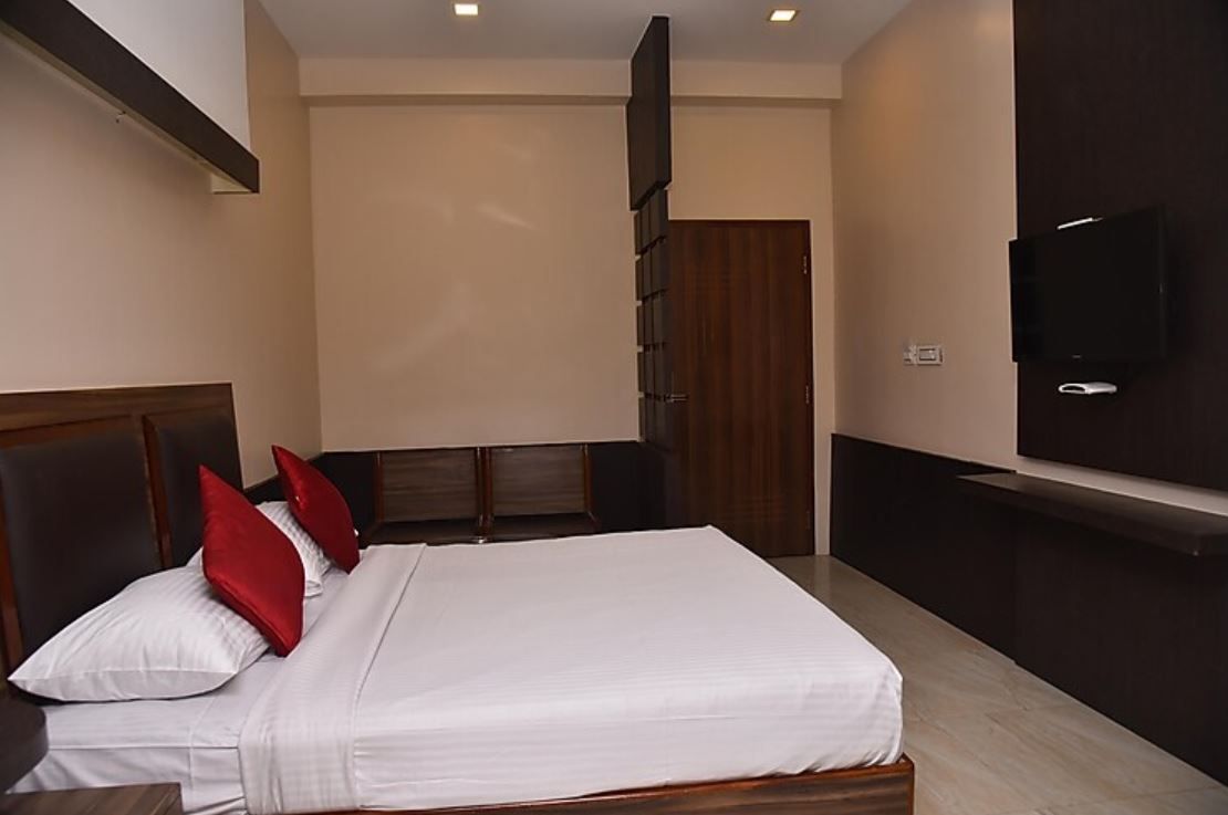 AAR ROYAL RESIDENCY Standard Room 2