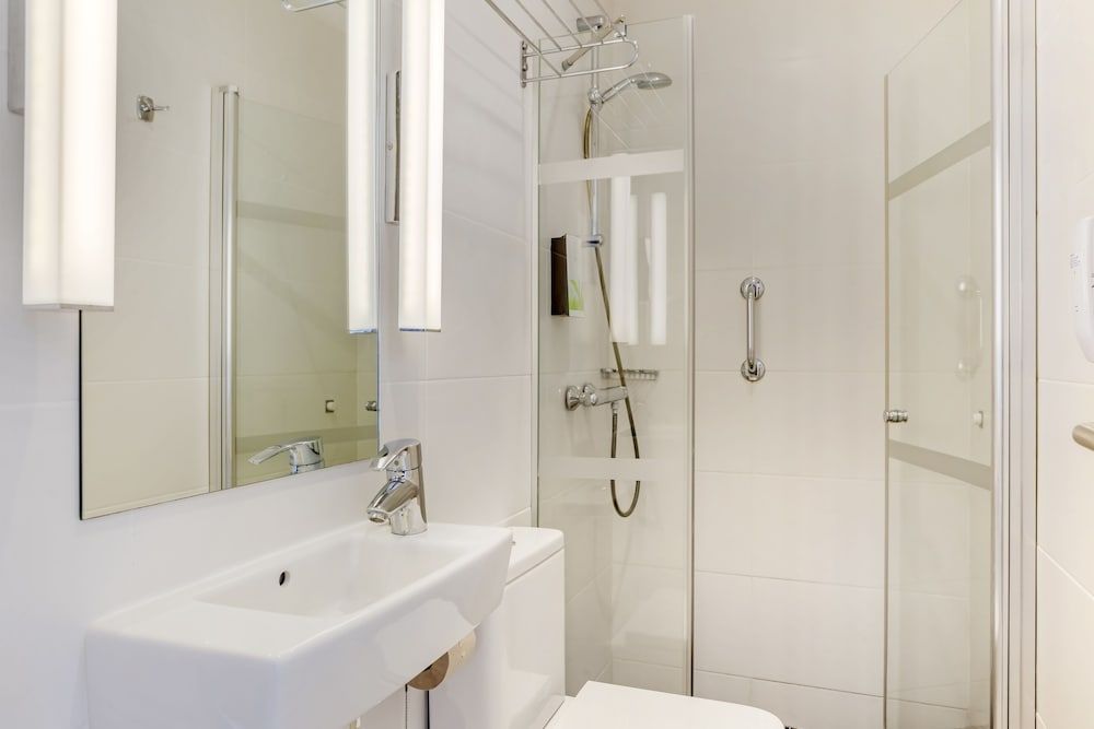 Royal Tenerife Country Club Family Apartment, 2 Bedrooms 10