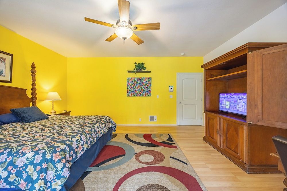 Volcano Forest Inn Room (Honeycreeper) 2