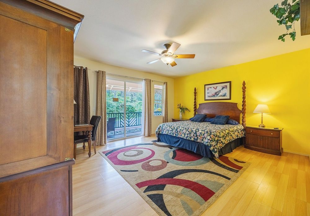 Volcano Forest Inn Room (Honeycreeper) 4