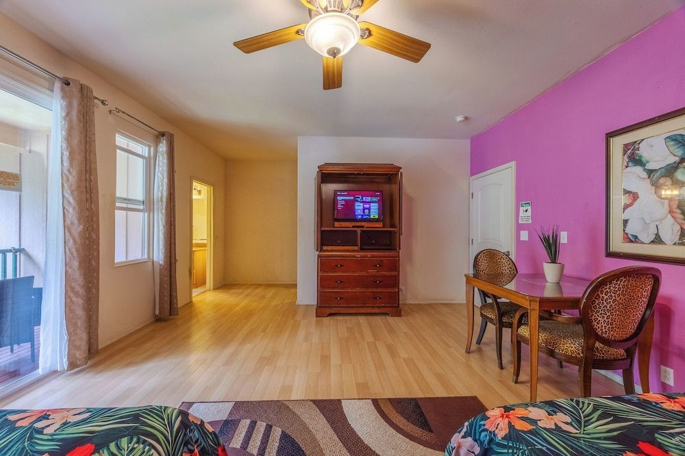 Volcano Forest Inn Room (Ginger) 4