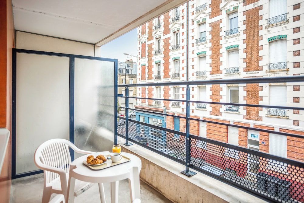 Zenitude Hôtel-Résidences Le Havre Centre Studio, 2 Twin Beds, Balcony 9