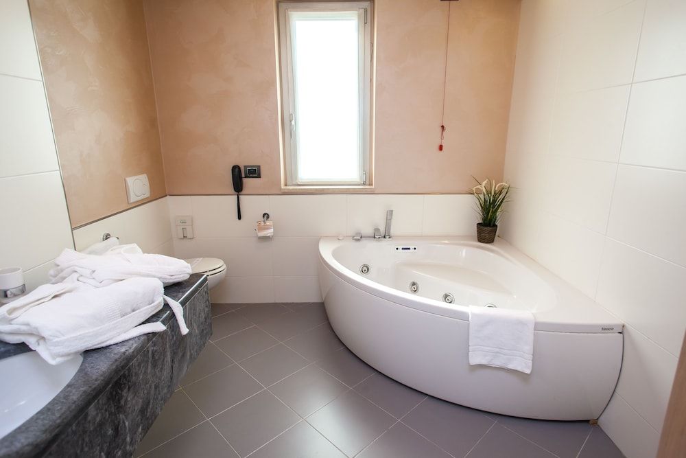 Palace Hotel Zingonia Suite, Terrace (Large) 2