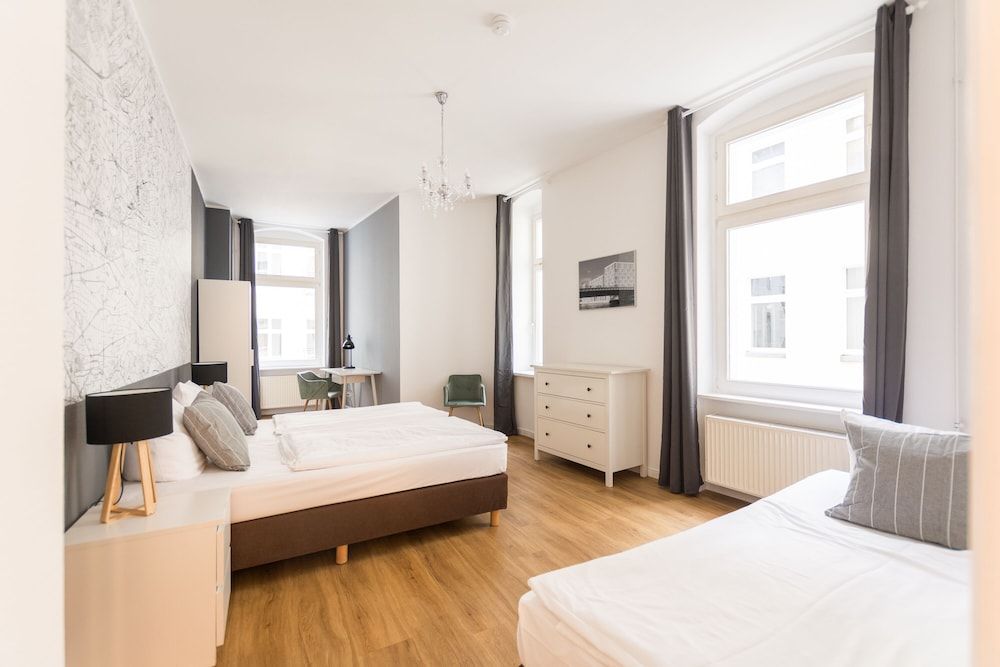 Old Town Apartments Schönhauser Allee Berlin Family Apartment, 3 Bedrooms (110 sqm) 7