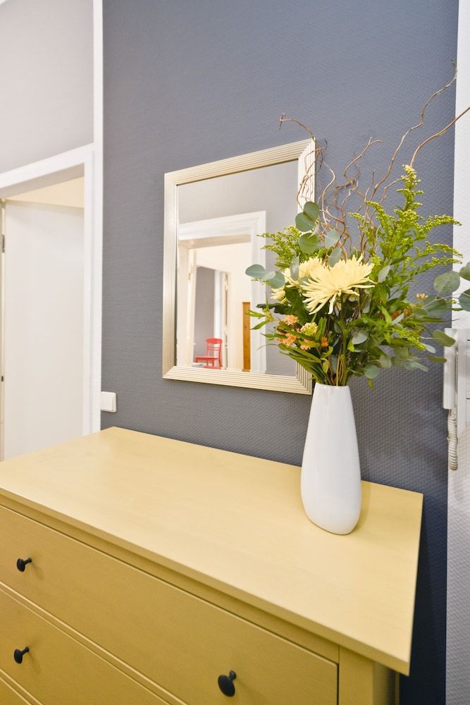 Old Town Apartments Schönhauser Allee Berlin Family Apartment, 3 Bedrooms (110 sqm) 14