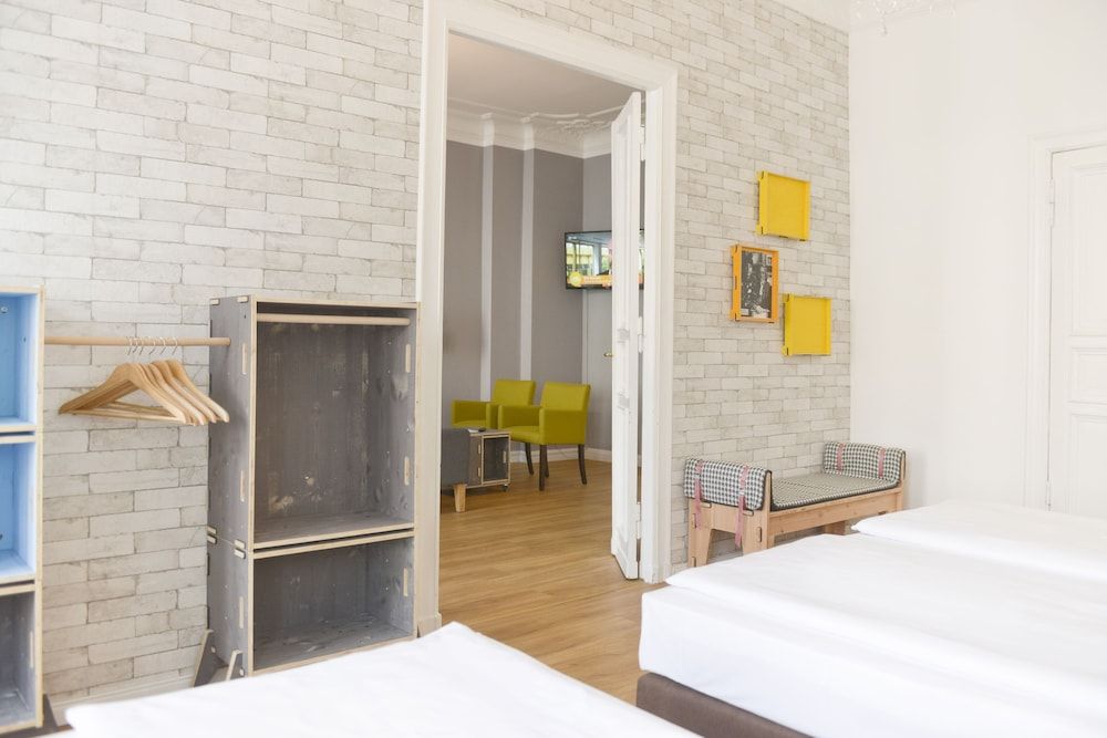 Old Town Apartments Schönhauser Allee Berlin Family Apartment, 3 Bedrooms (110 sqm) 15