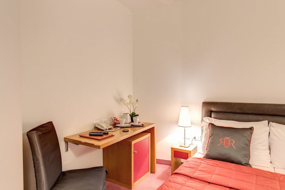 Residenza RomAntica Standard Double Room 2