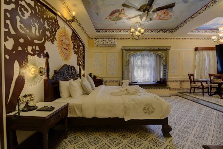 Suite Room with Jacuzzi.