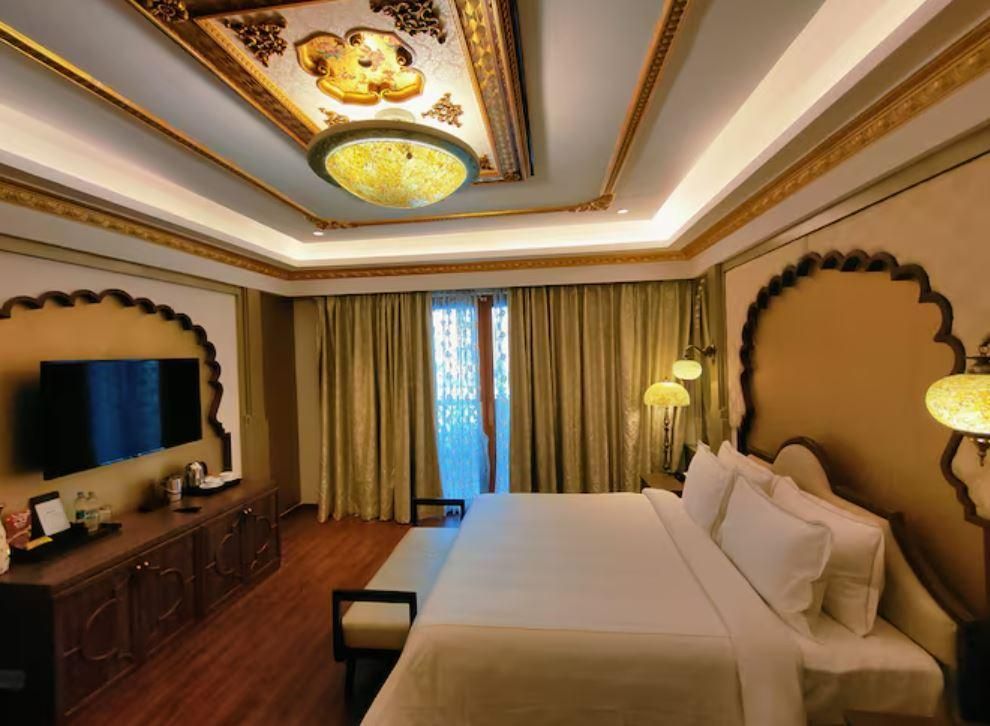 Executive Palace Suite Ground Floor Pool Facing