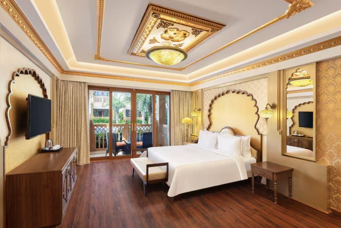 Premium Palace Suite First Floor Pool Facing