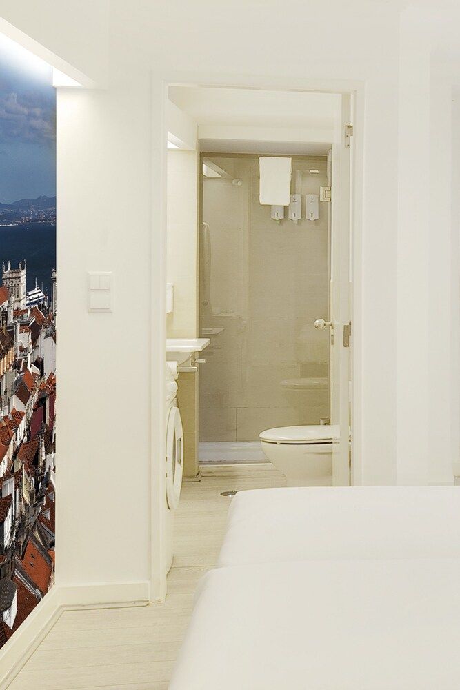 undefined Hello Lisbon Santos Apartments 8