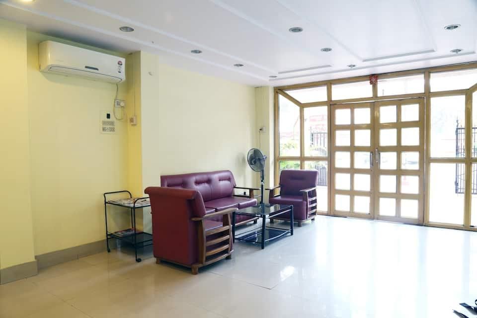 undefined Sankar Lodge 9