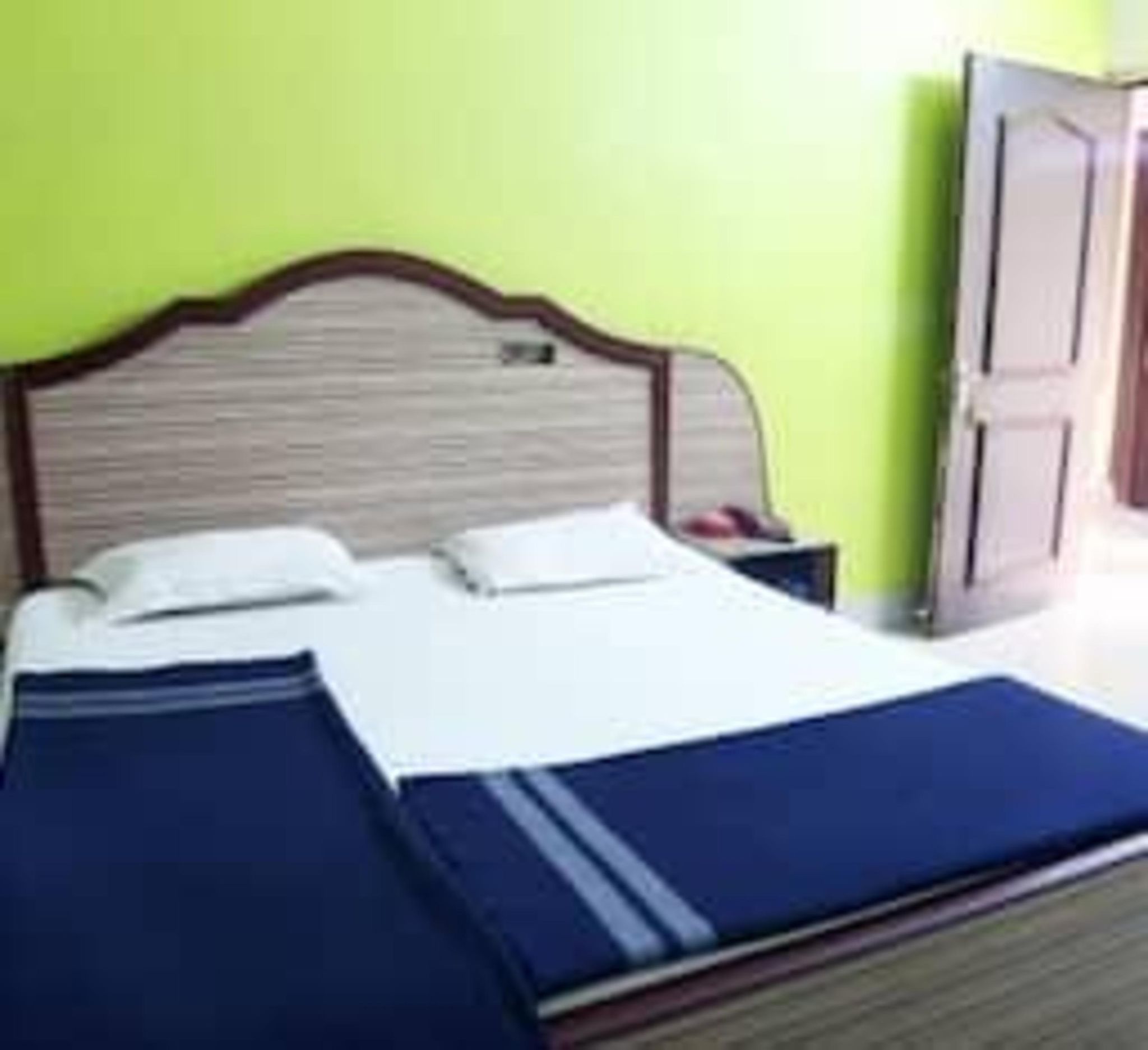 undefined Sankar Lodge 5