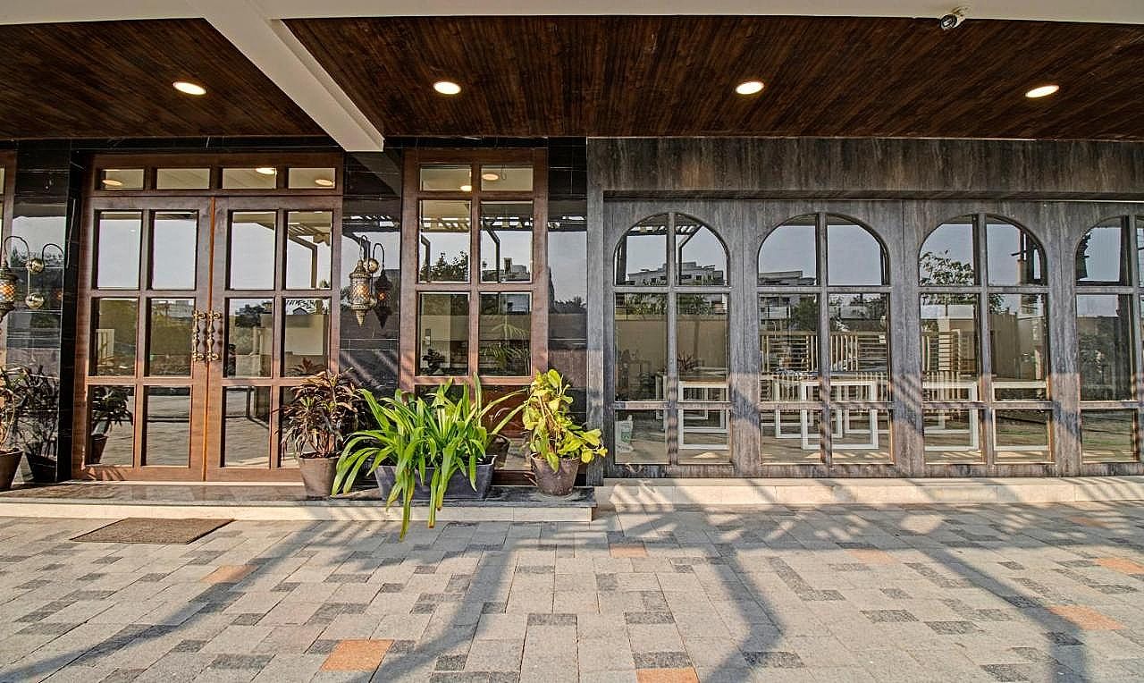 Hotel Exterior