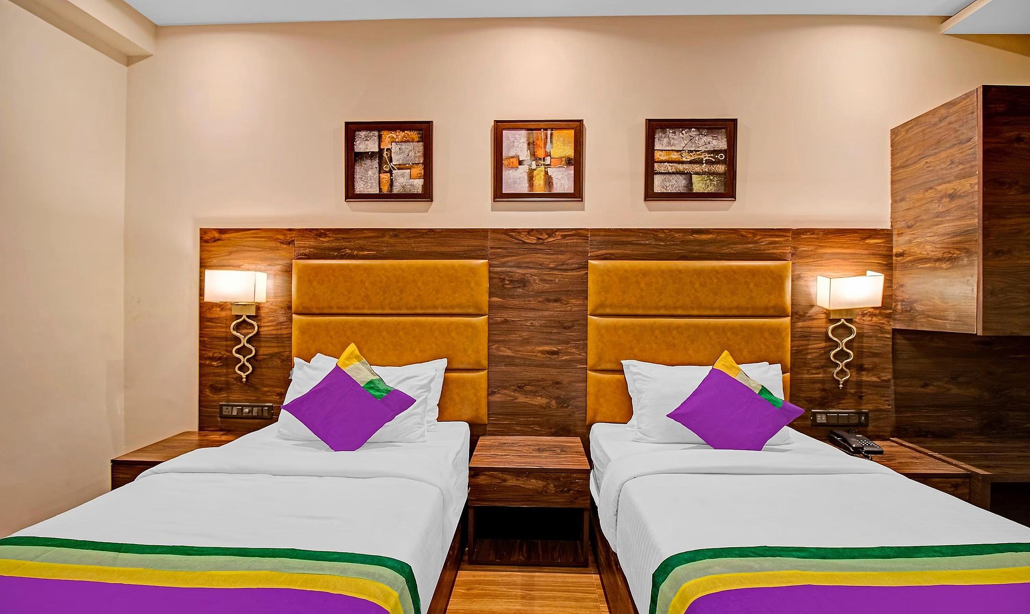 Treebo Premium Median Inn Deluxe Double Room 3