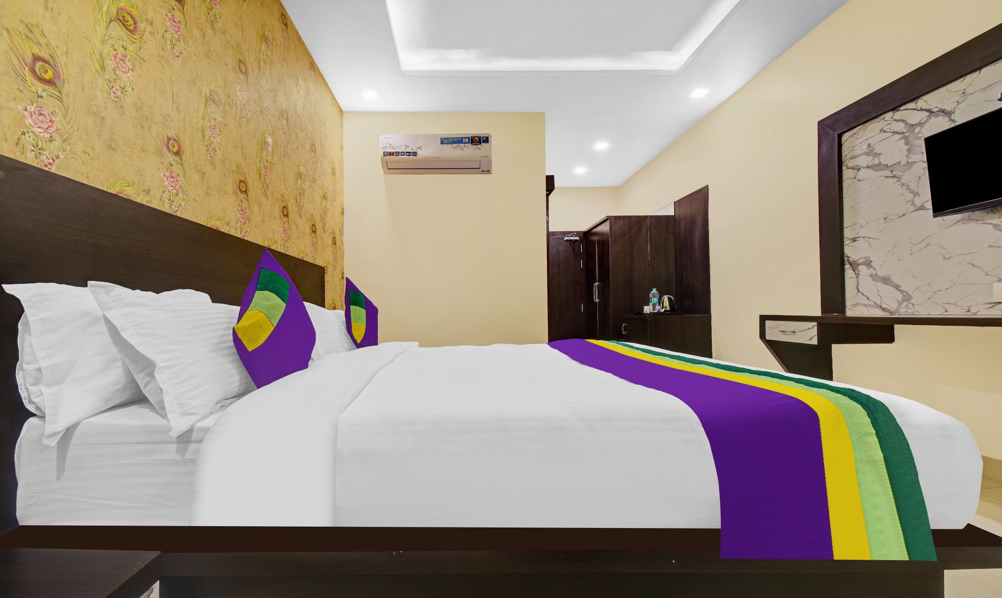 Treebo Premium Royal Amar With Mountain View,  2 Km From Pushkar Lake Deluxe Double Room 10