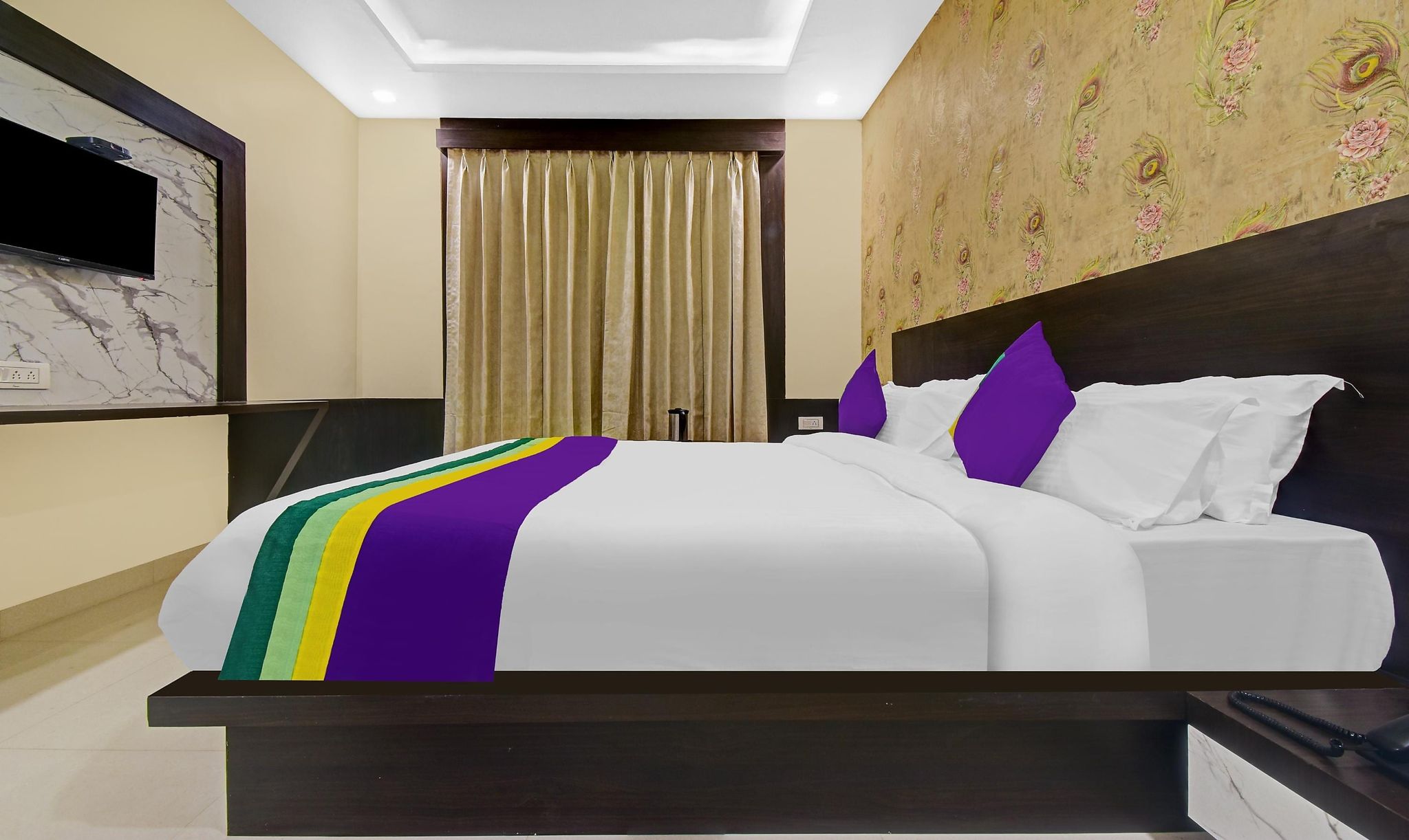 Treebo Premium Royal Amar With Mountain View,  2 Km From Pushkar Lake Deluxe Double Room 4
