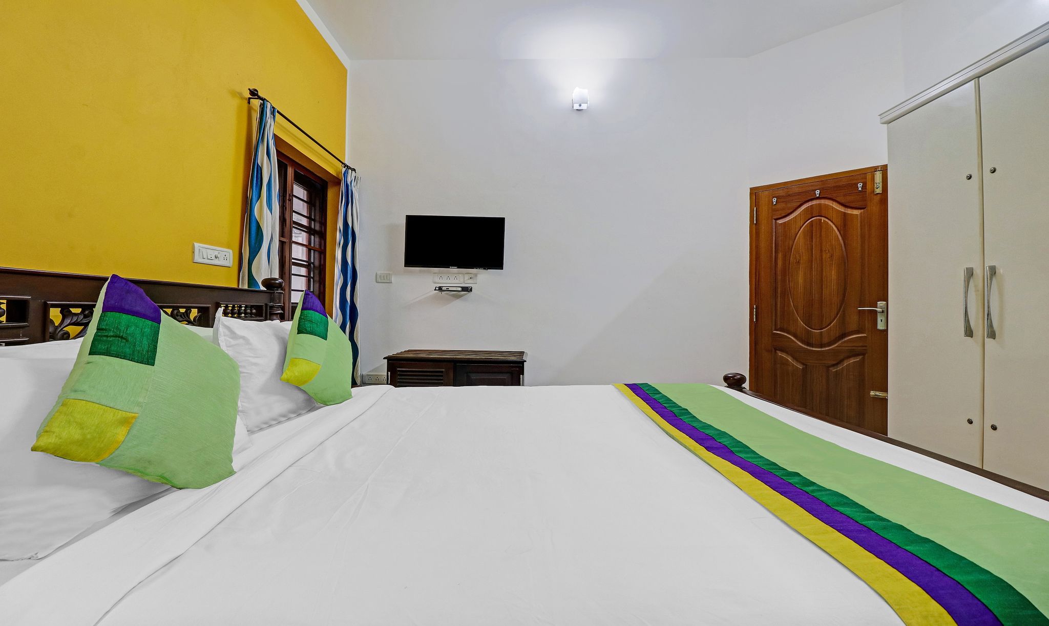 Treebo Backpackers Inn Standard Double Room 3