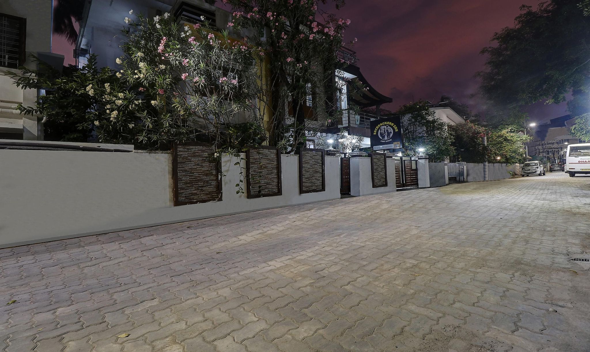 undefined Treebo Backpackers Inn 8