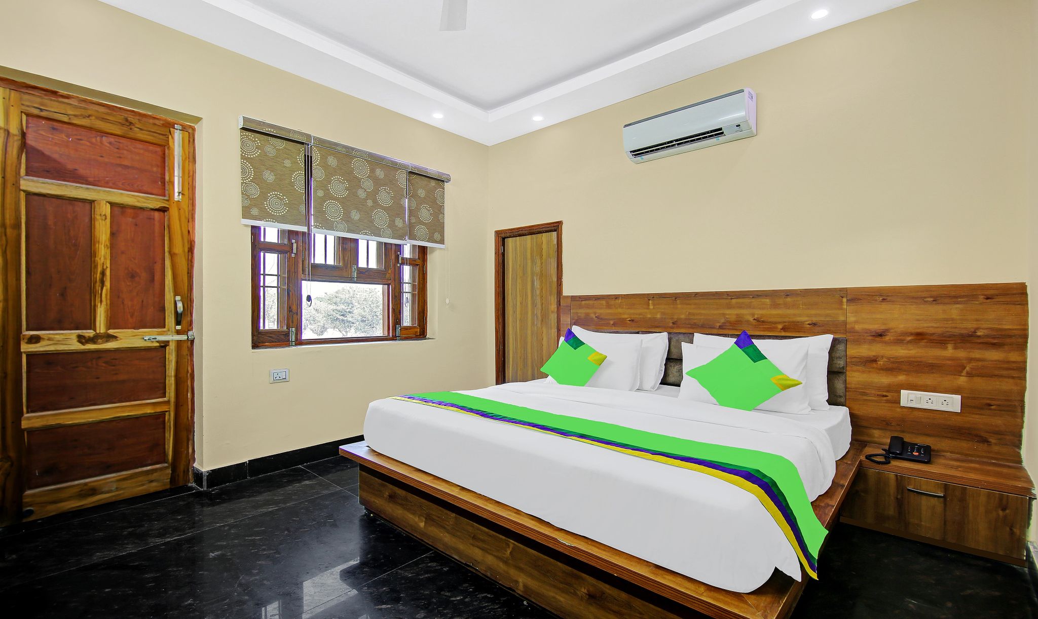 Treebo The Eden Roc Standard Double Room 3