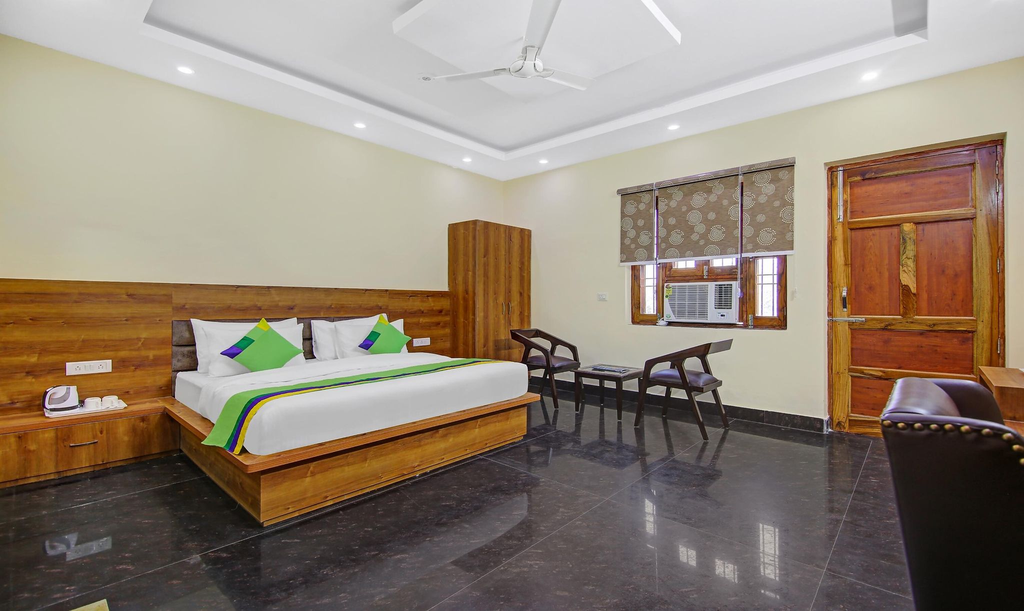 undefined Treebo The Eden Roc 5