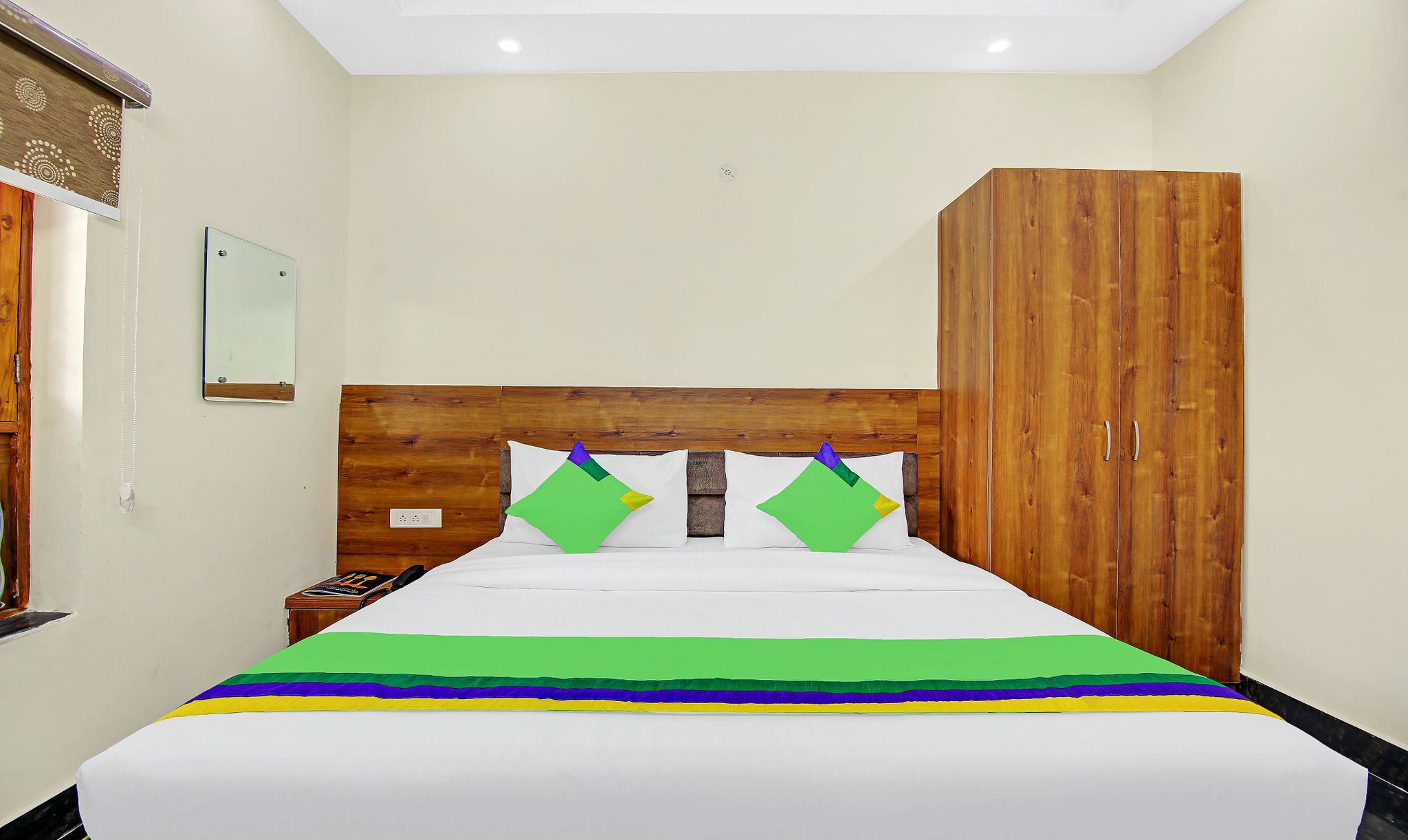 Treebo The Eden Roc Standard Double Room 4