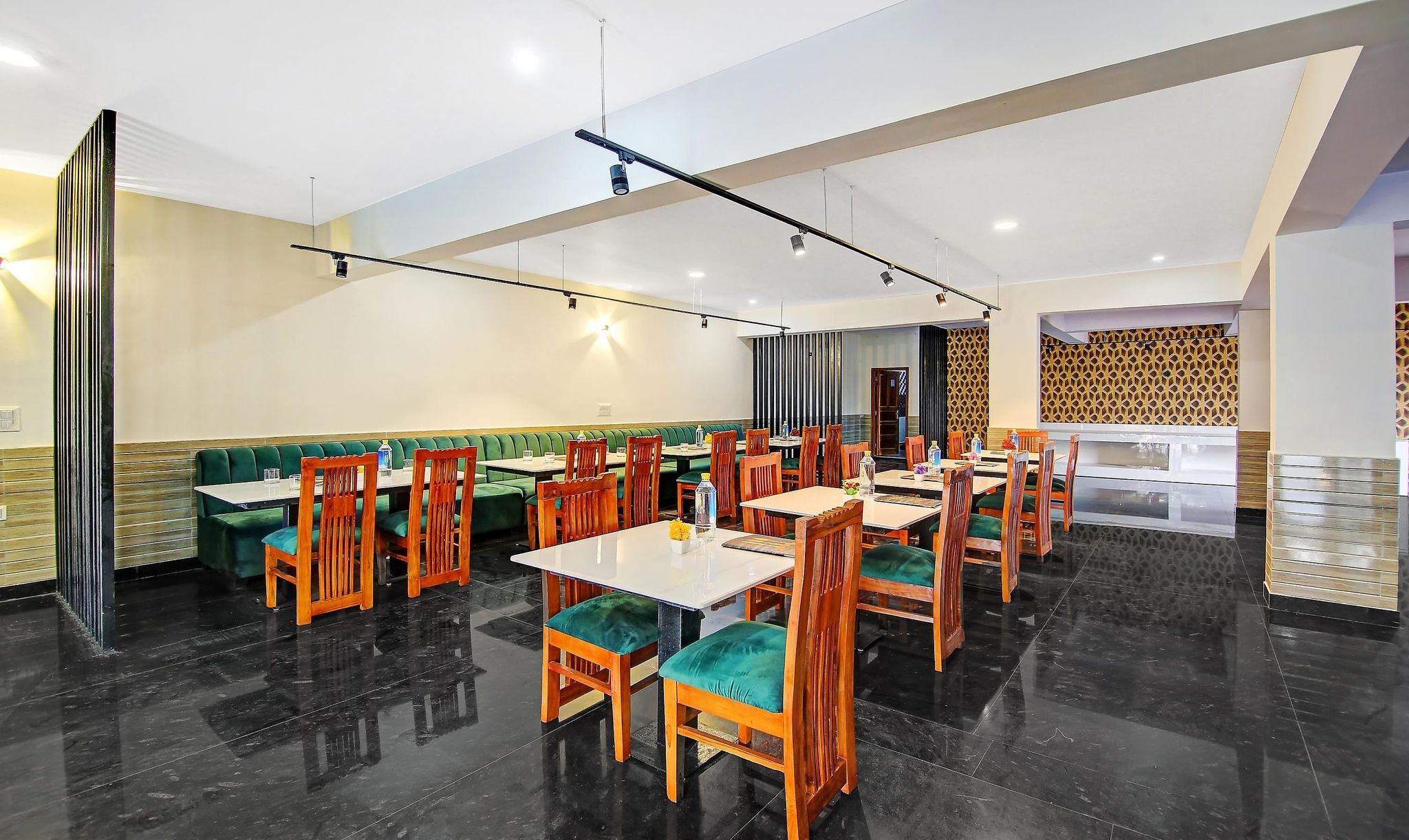 undefined Treebo The Eden Roc 9