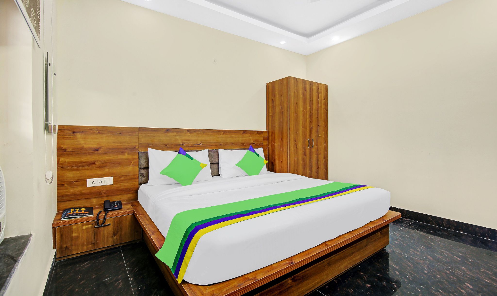 Treebo The Eden Roc Standard Double Room