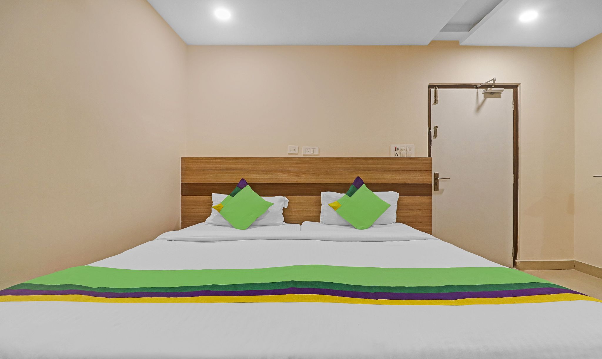 Treebo Pride Inn Botanica Standard Double Room 3