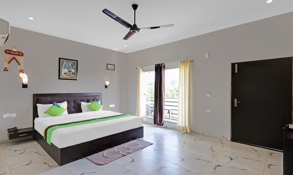 Treebo Kaira Resort With Pool View, 5 Km From Jim Corbett Jungle Safari Deluxe Double Room 2
