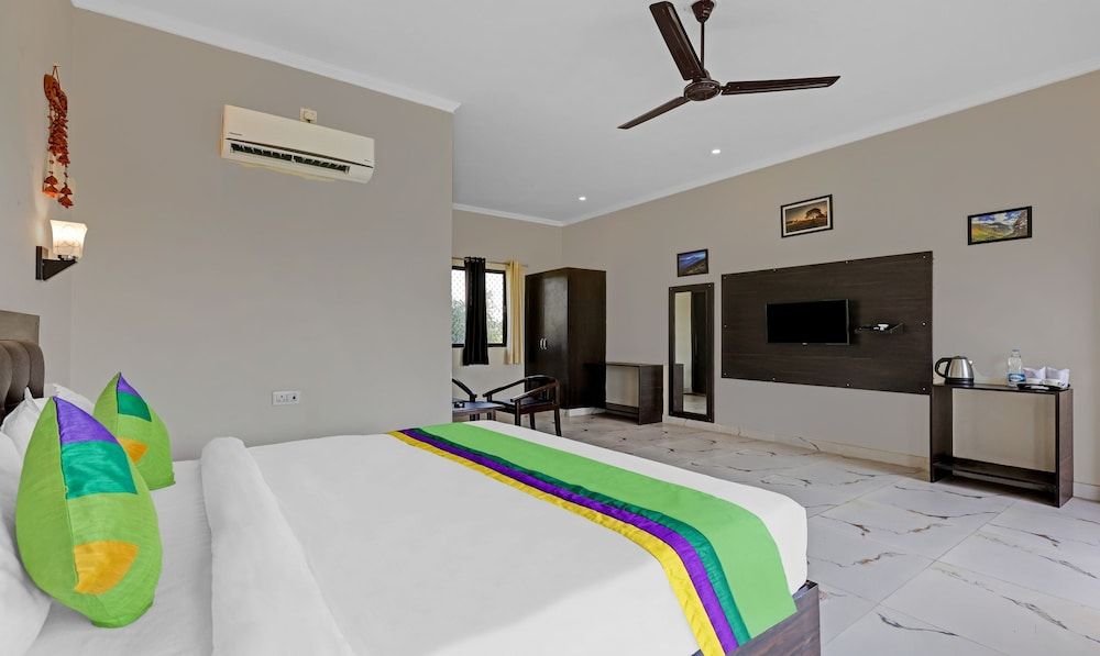 Treebo Kaira Resort With Pool View, 5 Km From Jim Corbett Jungle Safari Deluxe Double Room 5