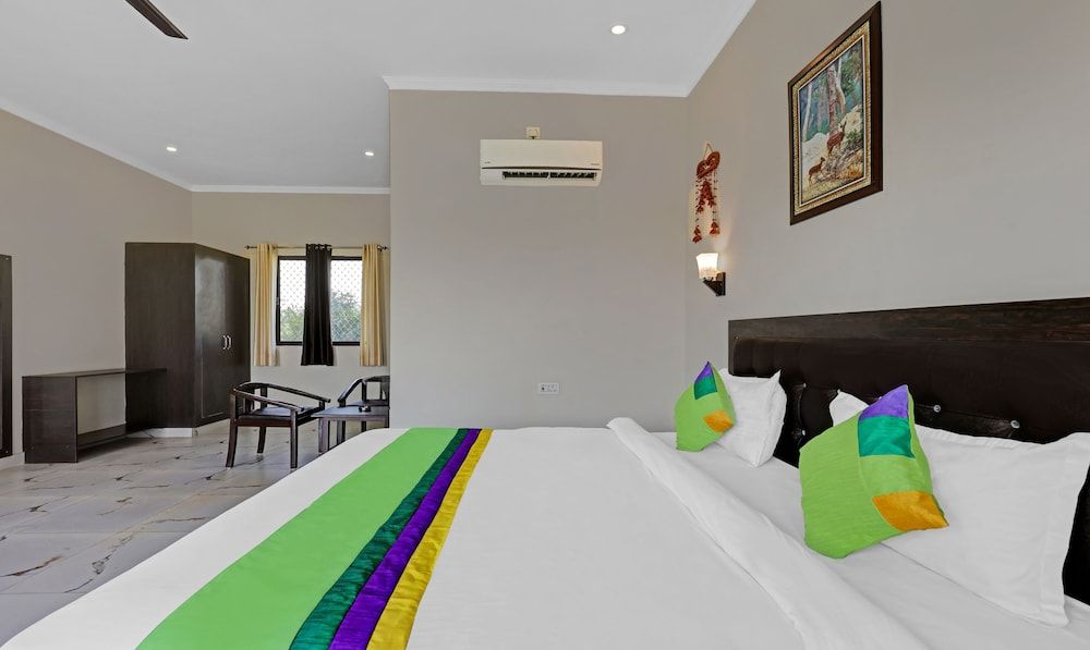 Treebo Kaira Resort With Pool View, 5 Km From Jim Corbett Jungle Safari Deluxe Double Room 3
