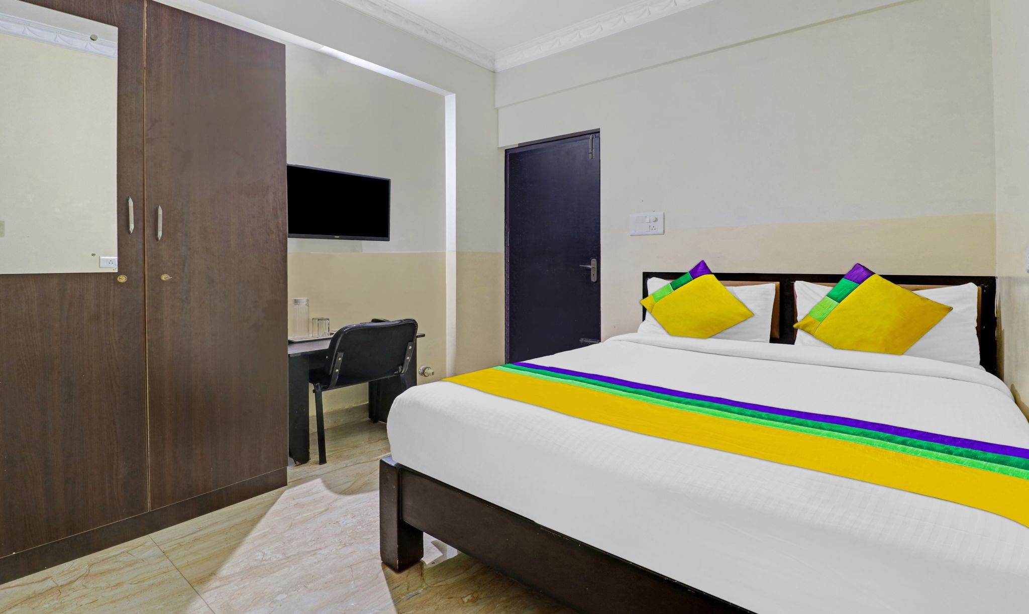 Treebo Trip Omkar Inn Oak 2