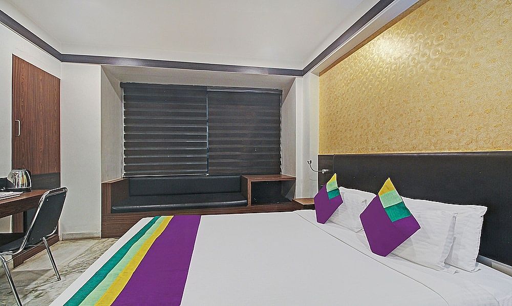 Treebo Premium Dee Empresa, Park Street Standard Double Room 3