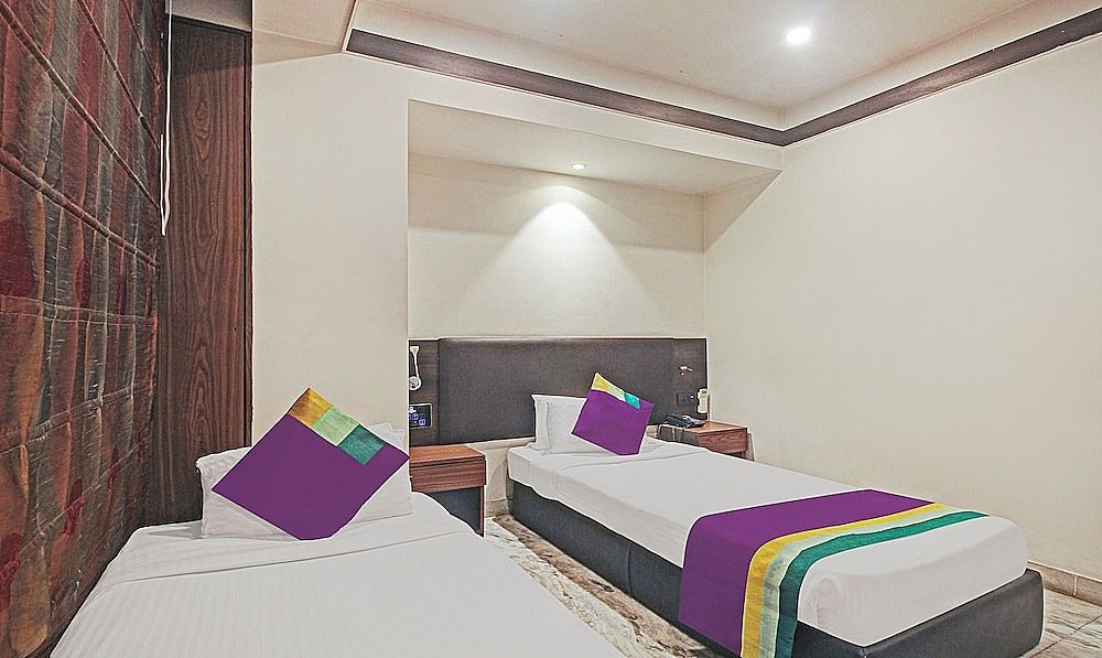 Treebo Premium Dee Empresa, Park Street Standard Double Room 10