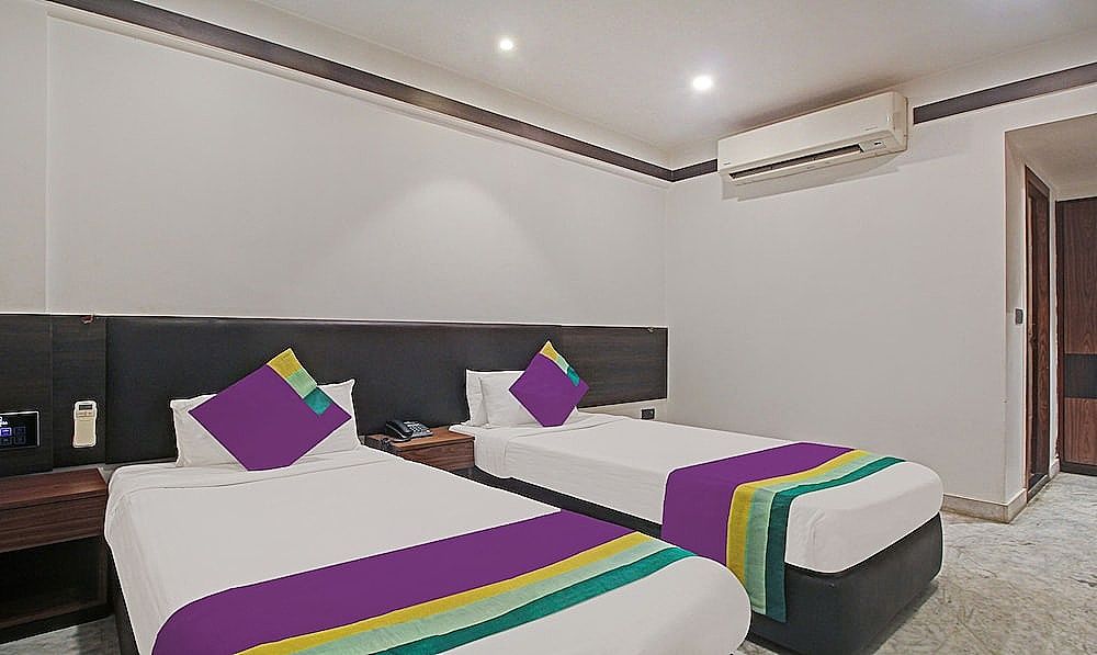 Treebo Premium Dee Empresa, Park Street Standard Double Room 6