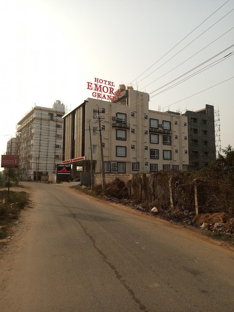 undefined Treebo Emora Grand 6