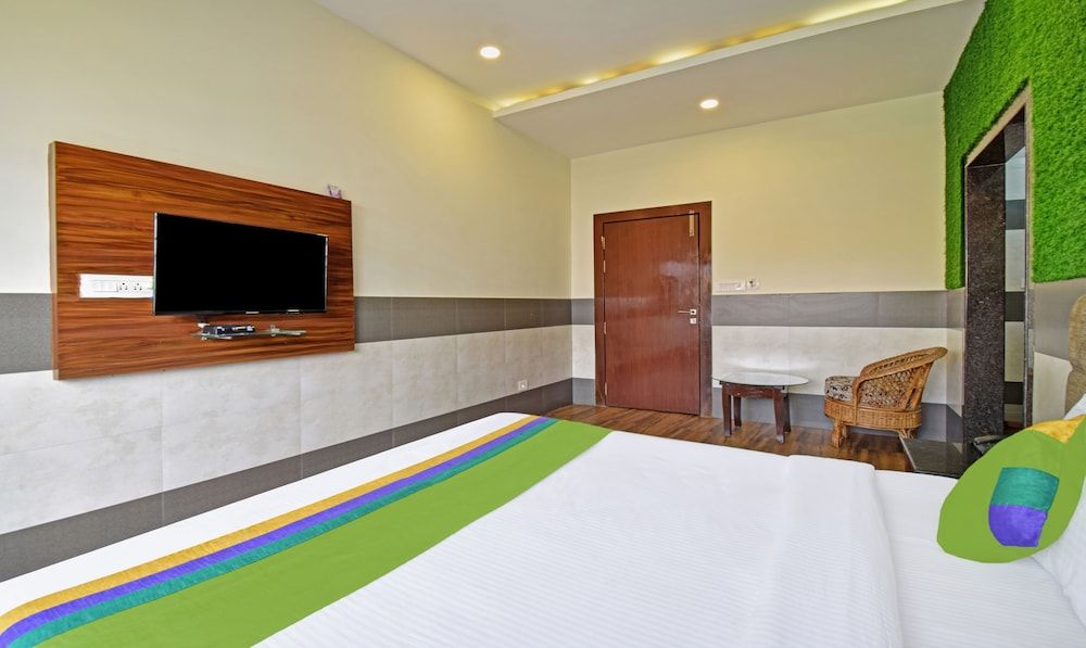 Treebo Sky Point Standard Double Room 13