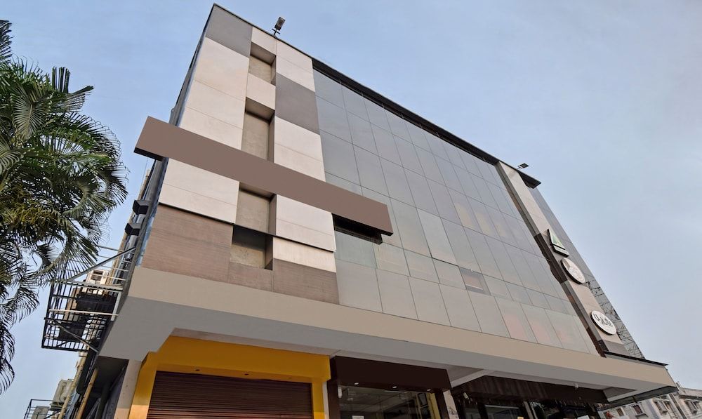 undefined Treebo Sky Point 9