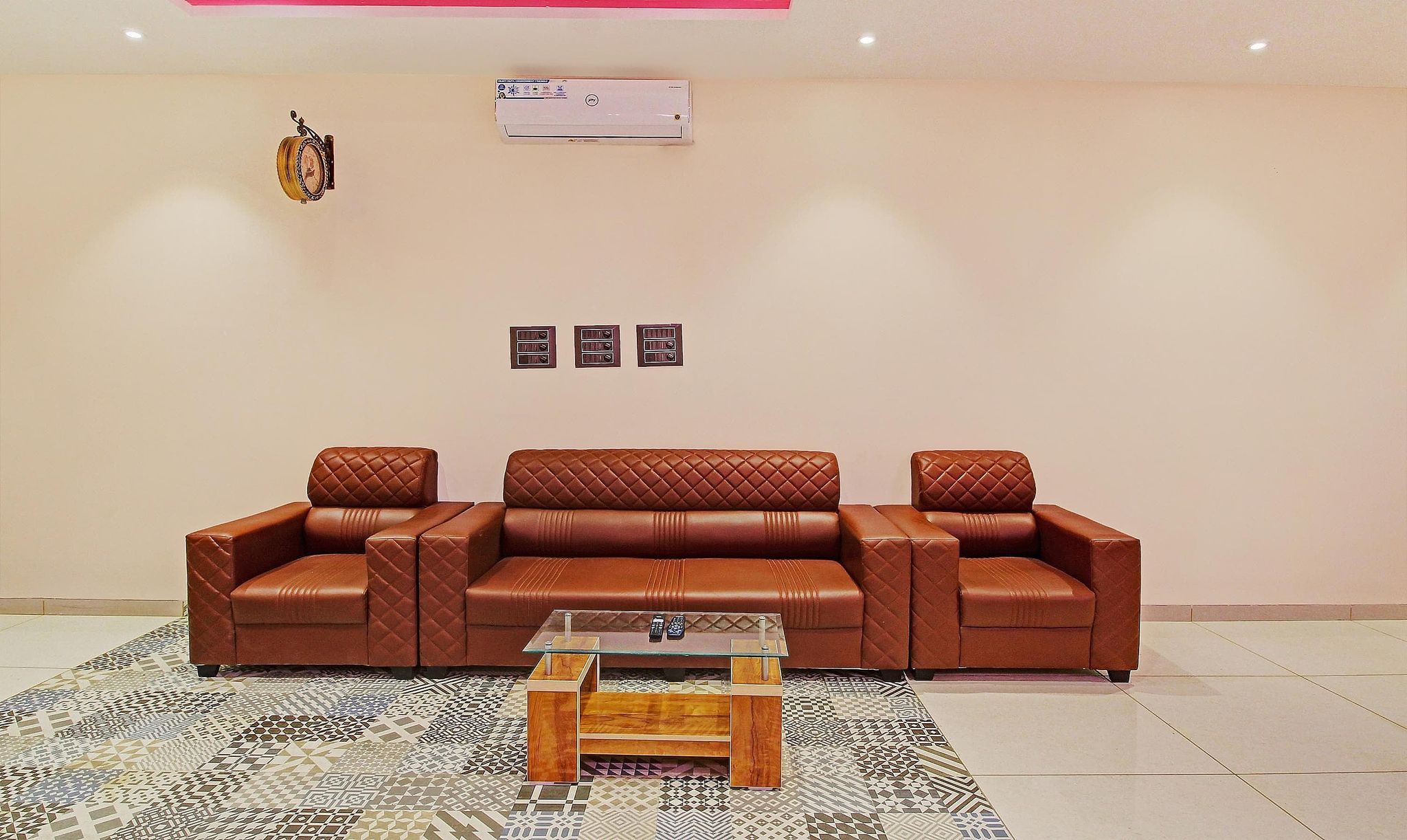 undefined Treebo Royal Imperio 3