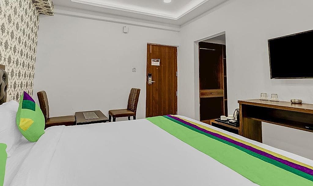 Treebo Three Drops Standard Double Room 2