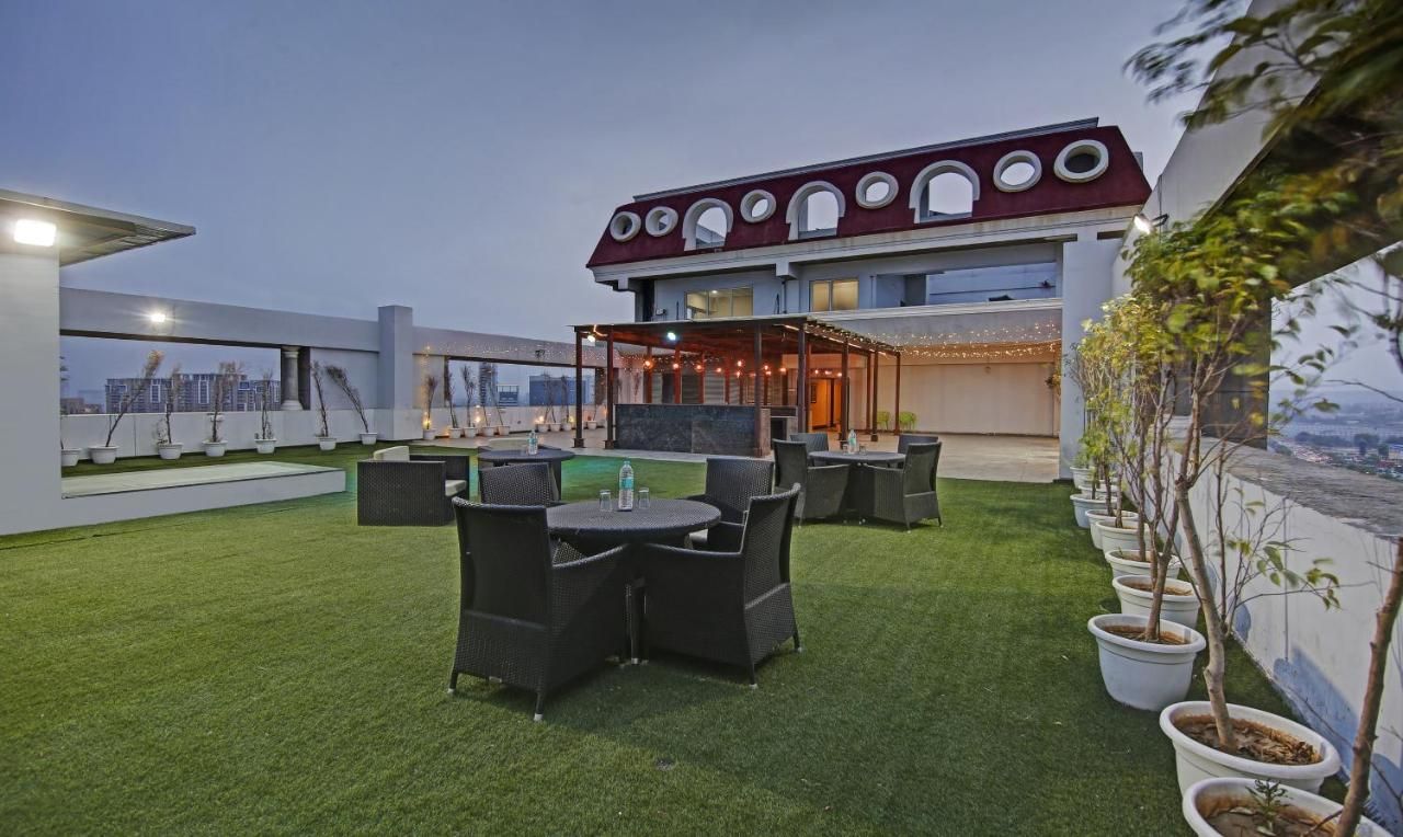 undefined Hotel Avr 4