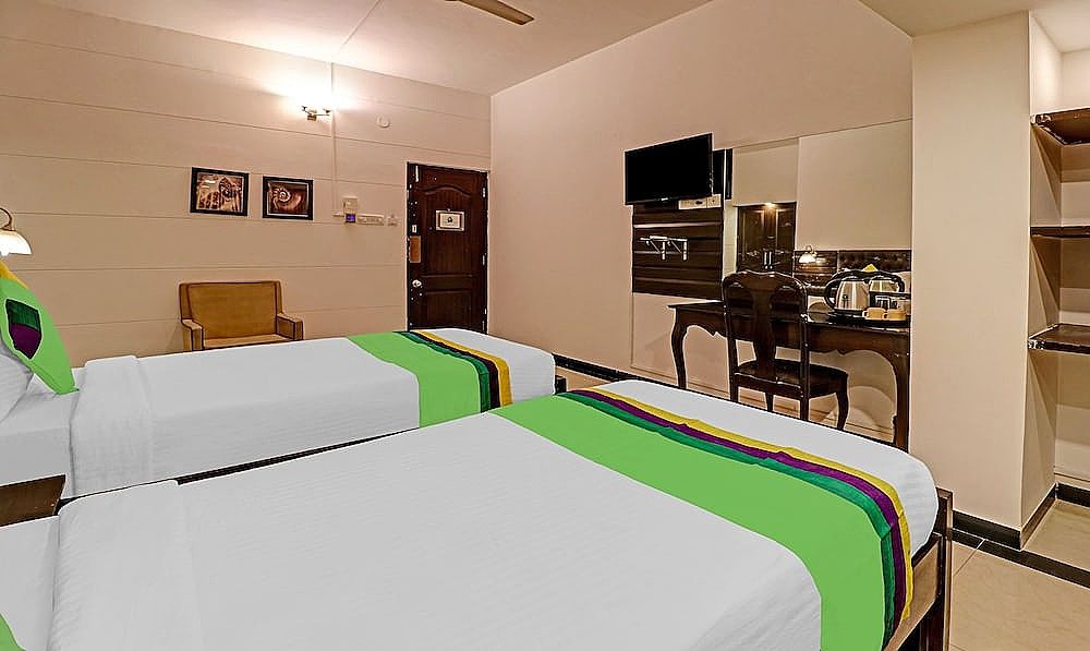 Treebo White Inn Koramangala Deluxe Double Room 4