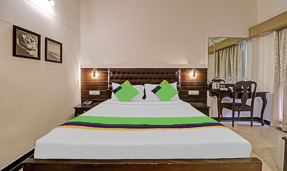 Treebo White Inn Koramangala Deluxe Double Room 6